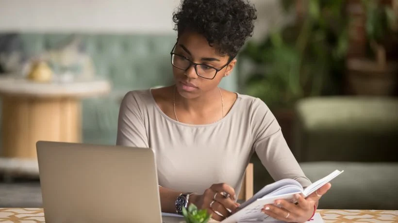 advantages and disadvantages of online learning